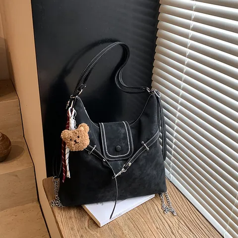 Women Retro Frosted PU Leather Tote Bag Large Capacity Contrast Stitching Shoulder Bag With Bear Charm Commute Handbag