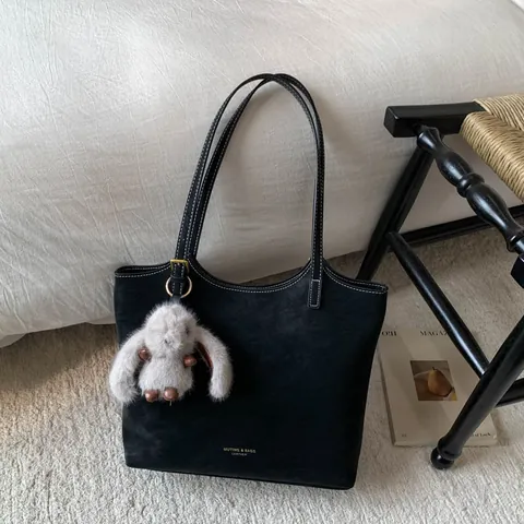 Women Large Capacity Retro Tote Bag Minimalist PU Leather Shoulder Handbag With Plush Rabbit Pendant For Office Commute