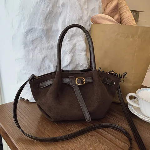 Sac à Épaule en Simili Daim PU Cuir pour Femme Rétro Tote Sac Sous le Bras Avec Pendentif en Peluche Grande Capacité