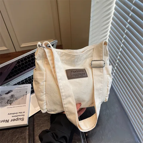 Borsa a Tracolla in Tela Minimalista da Donna Streetwear Con Tracolla Larga Regolabile e Patch in Pelle Borsa a Messaggero