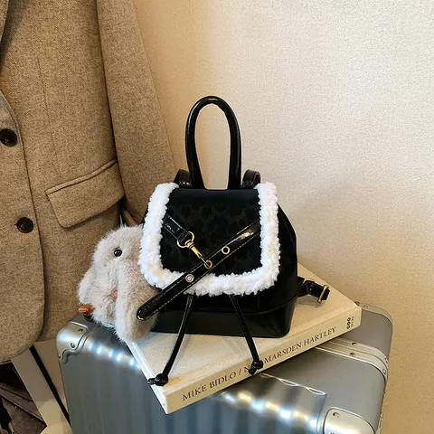 Vintage Suède Mini Rugzak Voor Dames Faux Bontrand Stiksels Trekkoord Mode Tas Met Konijn Hanger Dagelijkse Student Rugzak
