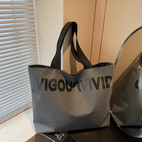 Damen Große Kapazität Tote Tasche Mode Canvas Nylon Minimalistisch Buchstaben-Druck Umhängetasche Für Arbeit Schule Alltag