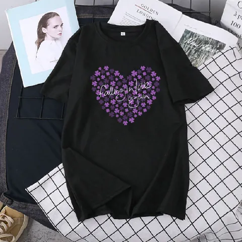 Damen Casual Oversize Kurzarm T-Shirt Herz Blumenmuster Falling In Love Again Buchstaben Grafik Tee Streetwear Top