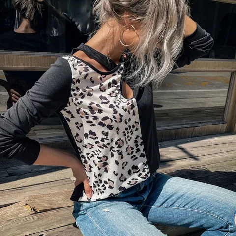T-Shirt a Maniche Lunghe Patchwork Leopardata da Donna Top in Maglia Casual con Scollo Cutout Pullover Streetwear Autunno Inverno
