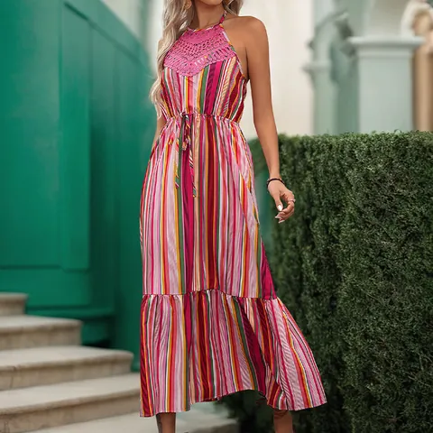 Abito Lungo da Donna Bohemien con Scollo a Halter Righe Colorate Pizzo all'Uncinetto Coulisse Orlo a Balze Prendisole
