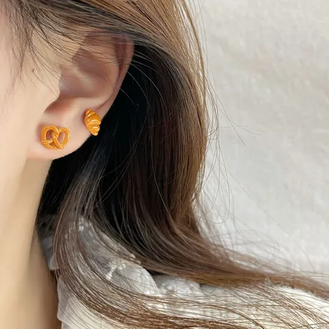 Simpatici Orecchini a Bottone a Forma di Pane Gatto Orso Con Perno in Argento Sterling 925 Gioielli Croissant Pretzel per Donna Ragazza