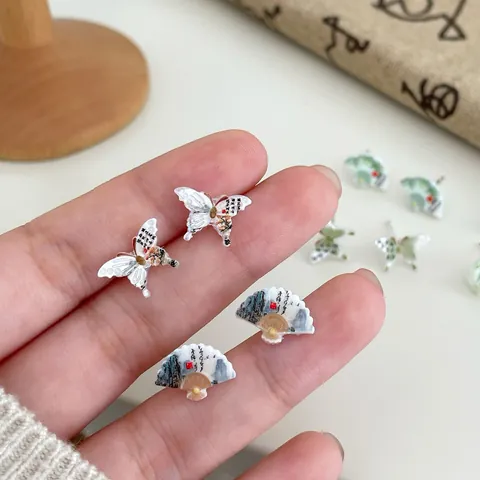 Chinesischer Stil Harz Fächer Schmetterling Rose Ohrstecker Mit 925 Sterlingsilber Stift Landschaft Schmuck Für Damen