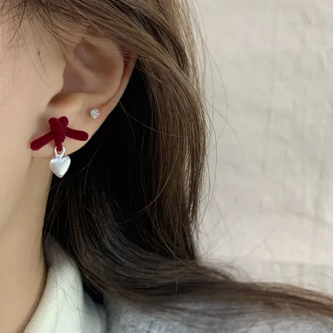 Süße Beflockte Schleife Herz Ohrstecker Mit Silber Ohrstecker-Stift Rot Braun Schleifenknoten Herz Ohrringe Für Damen Winterschmuck