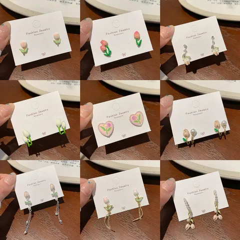 Fresh Sweet Alloy Tulip Flower Stud Earrings With 925 Sterling Silver Earring Post Enamel Artificial Pearl Tassel Earrings For Women Jewelry