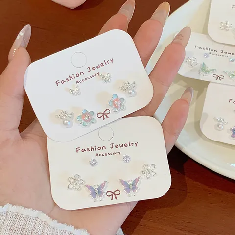 Boucles d'oreilles Clous Doux Menthe Papillon Fleur Avec Tige en Argent Sterling 925 Alliage Émail Perle Strass Bijoux Femme