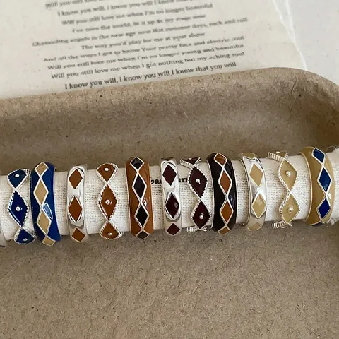 Vintage Enamel Rhombus Grid Open Rings For Women Geometric Contrast Color Adjustable Alloy Finger Ring French Retro Fashion