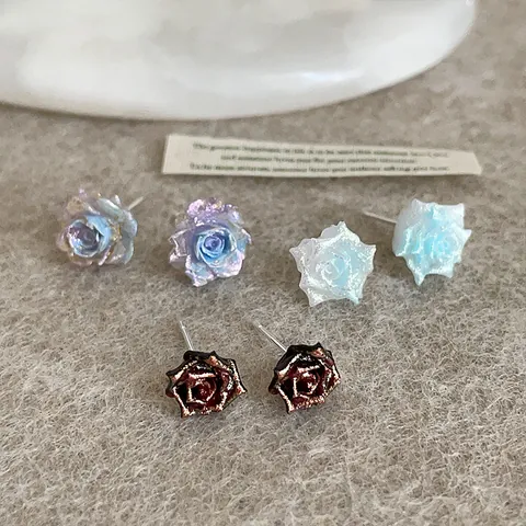 Vintage Palace Style Resin Rose Stud Earrings For Women Gradient Floral Copper Post Light Luxury Fashion Jewelry Accessory
