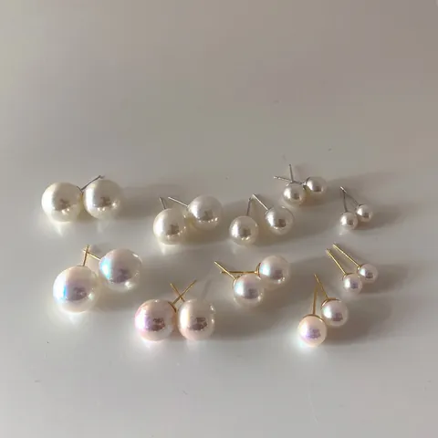Orecchini a Bottone con Perle Artificiali in Stile Francese Vintage per Donna Orecchini a Cerchio in Metallo Placcato Oro Geometria Rotonda Perla Sintetica Gioielli Eleganti
