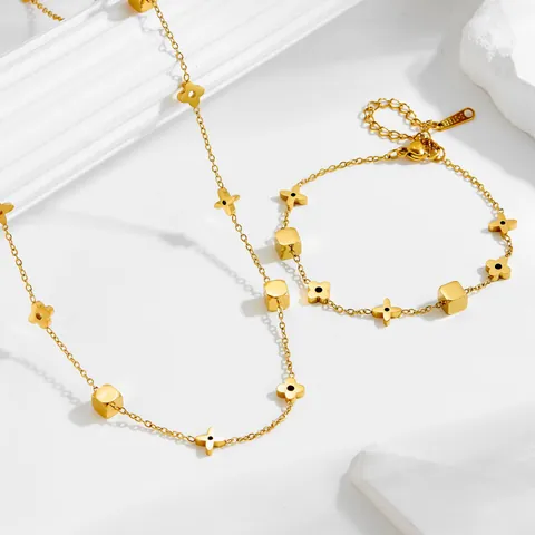 Edelstahl Schmuckset Für Damen Vergoldete Kleeblatt Halskette Und Armband Set Minimalistischer Geometrischer Modeschmuck Geschenk