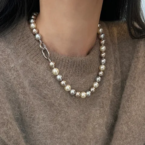 Women Gradient Mixed Color Pearl Necklace Gold Plated Metal Clasp Elegant Vintage Choker Sweater Chain Fashion Jewelry Gift