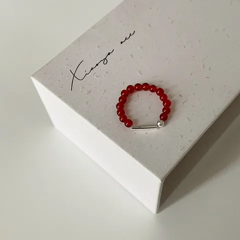 Elegant Red Agate Beaded Elastic Ring For Women Gold Plated Metal Tube Minimalist Adjustable Finger Ring Jewelry Gift