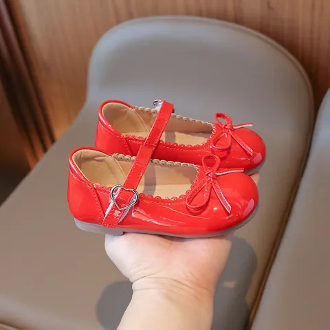 Girls Mary Jane Shoes Bow Soft Sole Glossy PU Leather Princess Flat Shoes Heart Buckle Velcro Toddler School Daily Casual Shoes