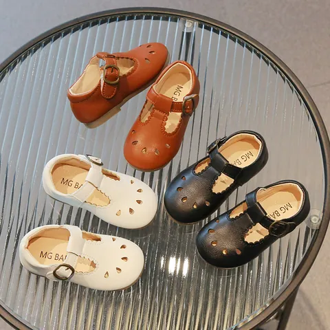 Girls Mary Jane Shoes Vintage British Style Hollow Out Flower Kids Soft Sole Flat Shoes For Wedding Party School Daily