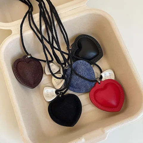 Korean Ins Retro Heart Pendant Necklace For Women Alloy Metal Leather Denim Velvet Material Braided Cord Neck Chain Jewelry