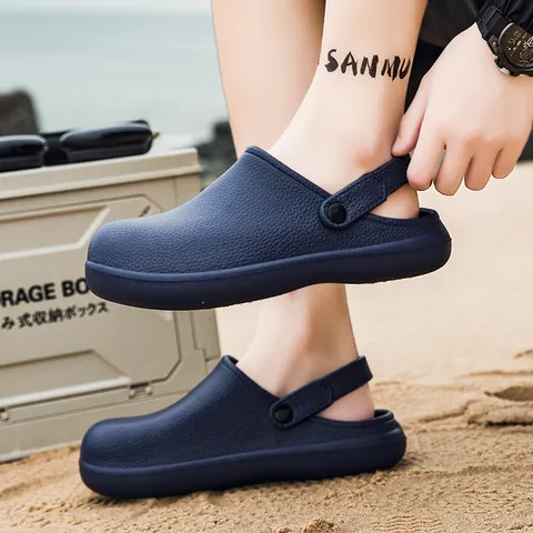 Men's EVA Clogs Non-Slip Waterproof Chef Shoes Lightweight Garden Shoes Lychee Grain Adjustable Strap Outdoor Footwear