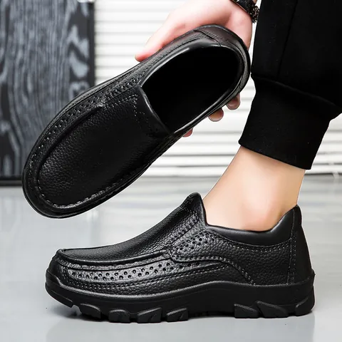 Men Casual Loafers Waterproof Non-Slip Chef Shoes Garden Driving Shoes Lightweight Breathable EVA Footwear