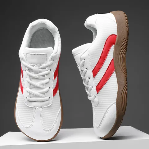 Men Retro Sneakers Wide Toe Box Breathable Casual Board Shoes Synthetic Leather Mesh Walking Sneakers Low Top Flat Footwear