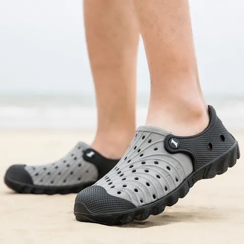 Zuecos de Playa al Aire Libre Ligeros Transpirables para Hombre EVA Calado Sandalias Punta Cerrada Zapatos de Jardín Antideslizantes
