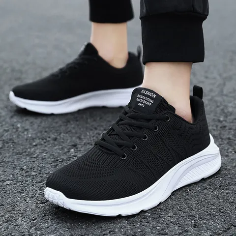 Baskets de Sport Respirantes en Tricot pour Hommes Chaussures de Skateboard Professionnelles Légères Casual pour Course Marche Design Patchwork