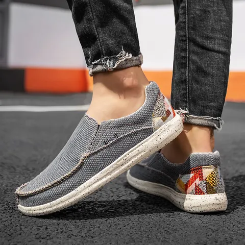 Men's Casual Canvas Slip-On Loafers Breathable Lightweight Walking Shoes With Bohemian Embroidered Heel And Ink Splatter EVA Sole
