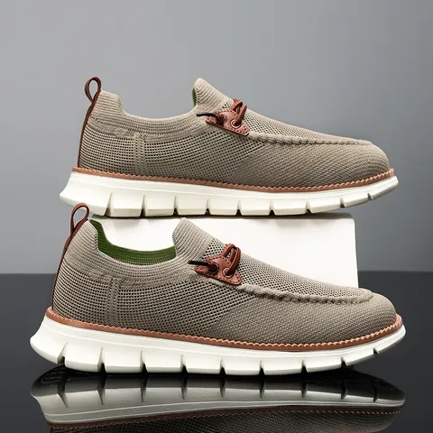 Men's Breathable Flyknit Loafers Lightweight Slip On Casual Shoes Mesh Fabric Soft EVA Sole Low Top Walking Sneakers Footwear