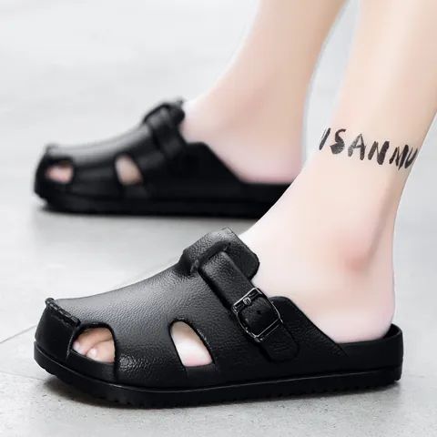 Men Casual EVA Clogs Lightweight Breathable Garden Shoes With Adjustable Buckle Non-Slip Outdoor Beach Slides Solid Color Footwear