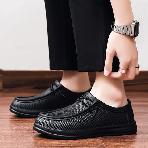 Men's Casual EVA Loafers Lightweight Non-Slip Oil-Resistant Chef Shoes Breathable Slip-On Driving Shoes For Work Outdoor