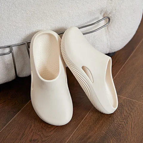 Zuecos de EVA para Hombre Calados Antideslizantes Suela Gruesa Sandalias Transpirables Ligeras Pantuflas de Playa Exterior Slides