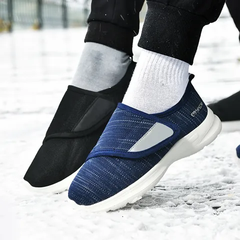 Chaussures de Marche pour Personnes Âgées Doublure Polaire Hiver Chaudes Respirantes Mesh Avec Velcro Sneakers Unisex