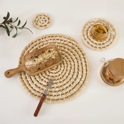 Mantel Individual Tejido de Cáscara de Maíz Redondo Hecho a Mano Posavasos Aislado Térmico para Mesa de Comedor Cocina Hogar Decoración Natural