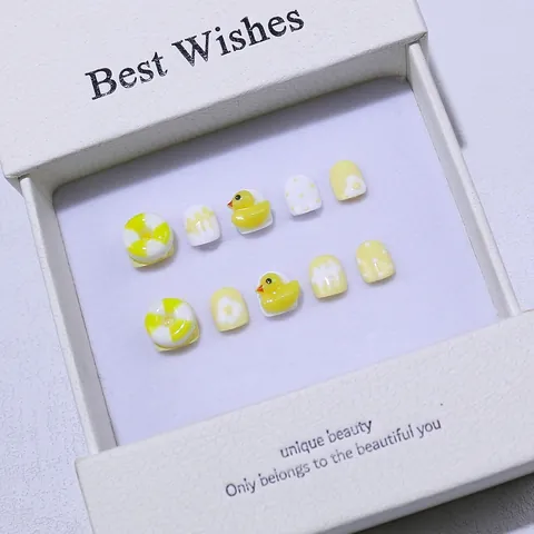 Handmade Kids Press On Nails Cute Yellow Duck Cartoon Short Finished False Nails For Girls Decorative Manicure Accessory