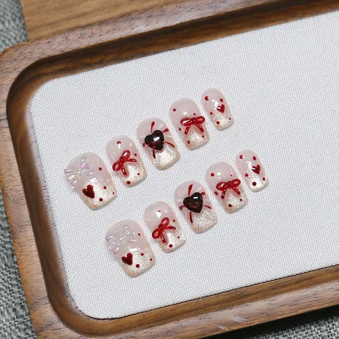 Unghie Finte Francesi Fatte a Mano Rosa Dolce Fiocco Rosso Design a Cuore Pois Quadrato Corto Unghie per Donna Nail Art