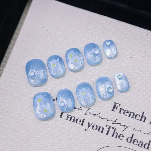 Handmade Light Blue Cat Eye Press On Nails Short Square Round With Pearl Flower Decoration Elegant Fake Nails For Women
