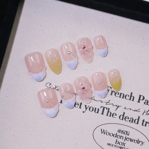 Handgemaakte 3D Bloem Oceaanstijl Plaknagels Franse Amandelvorm Schelppatroon Herbruikbare Full Cover Nageltips Voor Vrouwen