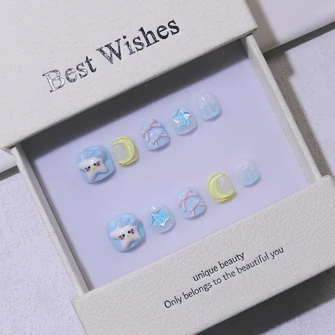 Faux Ongles à Presser Faits à la Main Dessin Animé Mignon pour Enfants Style Court 3D Étoile Lune Nœud Papillon Bleu Clair Avec Boîte Cadeau