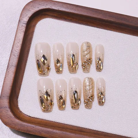 Handgefertigte Künstliche Nägel Champagnergold Strass Drachenschuppen Glitzer Mittleres Coffin Fake Nails Für Damen Party Deko