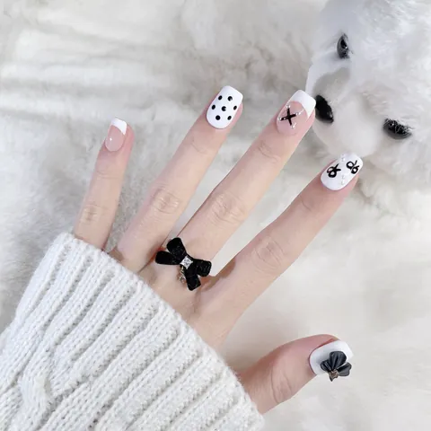 Handgefertigte Press On Nägel Französische Schwarz Weiß Schleife Polka Dot Künstliche Nägel Künstliche Perle 3D Design Damen Kunstnägel