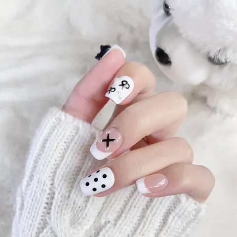 Handgefertigte Press On Nägel Französische Schwarz Weiß Schleife Polka Dot Künstliche Nägel Künstliche Perle 3D Design Damen Kunstnägel
