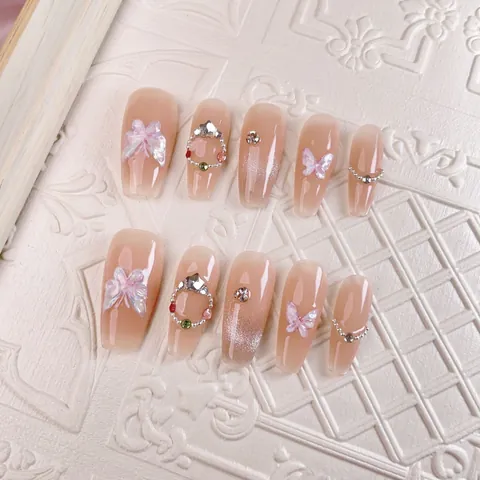 Unghie a Pressione Fatte a Mano Sfumate Rosa Occhio di Gatto Con Decorazione Farfalla 3D Strass Eleganti Unghie Finte a Bara Donna