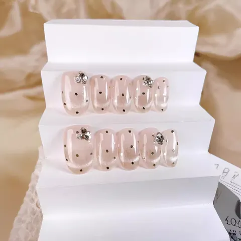 Unghie Finte Artigianali Rosa Nudo Occhio di Gatto Con Farfalle Argentate e Strass Unghie Finte Eleganti Francesi Riutilizzabili