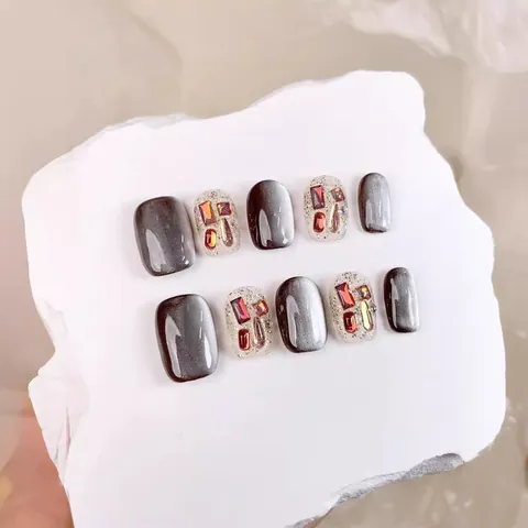 Handmade Grey Cat Eye Press On Nails Rhinestone Glitter Short Ballet Waterproof Reusable Artificial Nails For Women