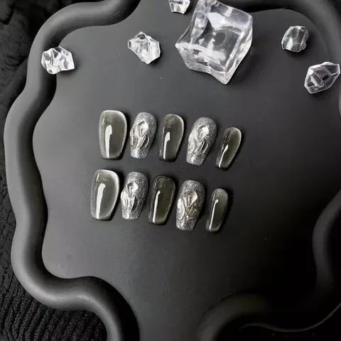 Unghie Finte a Pressione Occhio di Gatto Fatte a Mano Grigio Argento Strass 3D Cristallo Coffin Corte Ballet Donna Decorazione Nail Art