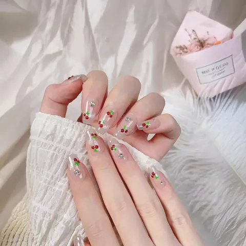 Handgefertigte Künstliche Nägel Zum Aufkleben Kirschmuster Katzenauge Sargform Strass Glitzer Rosa Nude Kurz Damen Maniküre