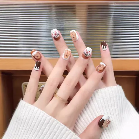 Unghie a Pressione Fatte a Mano Cartone Animato Capibara Orso Rilievo 3D Donut Marrone Bianco Crema Unghie Finte per Donna