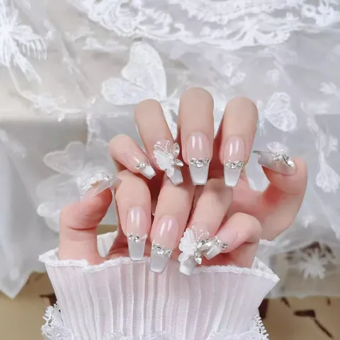 Uñas Postizas Hechas a Mano 3D Mariposa Ojo de Gato Degradado Francés Uñas Falsas Decoración Strass Perla Artificial Forma Ataúd Oval Nail Art para Mujeres